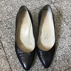 Bruno Magli black high heel shoes 5.5